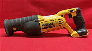 DeWalt DCS380 20V MAX Reciprocating Saw Bare Tool Good Buya